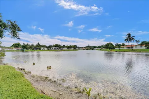 14020 Cypress Ct, Miami Lakes, FL 33014 photo 24
