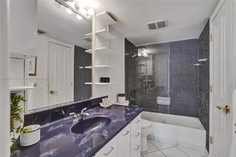 14020 Cypress Ct, Miami Lakes, FL 33014 photo 10
