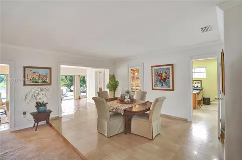 14020 Cypress Ct, Miami Lakes, FL 33014 photo 6