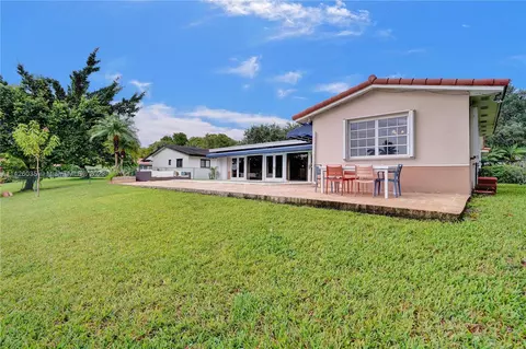 14020 Cypress Ct, Miami Lakes, FL 33014 photo 27