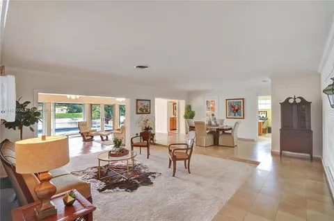 14020 Cypress Ct, Miami Lakes, FL 33014 photo 5