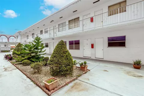 2826 Van Buren St #14, Hollywood, FL 33020