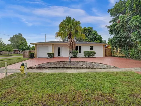 1470 NW 55th Ave, Lauderhill, FL 33313