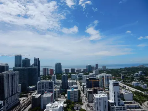 185 SW 7th St #4306, Miami, FL 33130