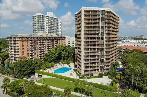 2901 S Bayshore Dr #7B, Miami, FL 33133