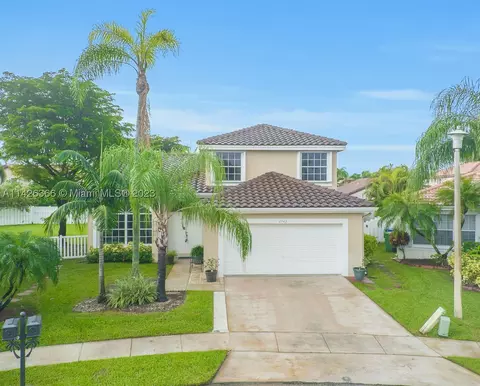 1343 SW 181st Ave, Pembroke Pines, FL 33029