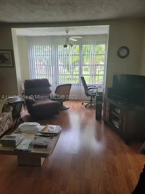 2801 Somerset Dr #201, Lauderdale Lakes, FL 33311