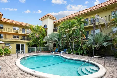 1100 NE 9th Ave #206, Fort Lauderdale, FL 33304