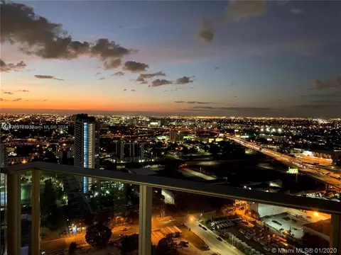 851 NE 1st Ave #2702, Miami, FL 33132