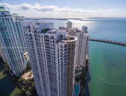 901 Brickell Key Blvd #809, Miami, FL 33131