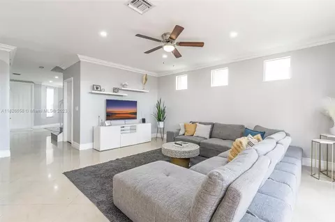 16374 SW 48th St, Miramar, FL 33027