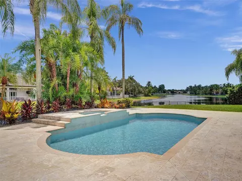 2711 Cypress Mnr, Weston, FL 33332