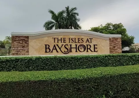 22465 SW 94th Pl, Cutler Bay, FL 33190