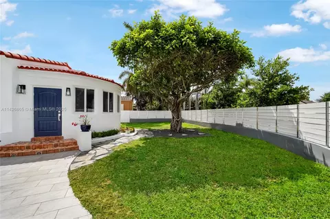 1800 SW 13th Ave, Miami, FL 33145