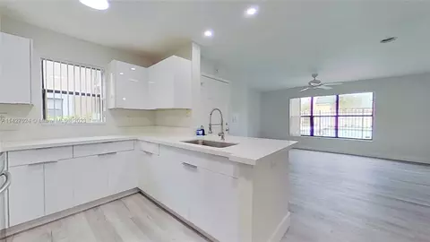 4069 NW 87th Ave #4069, Sunrise, FL 33351