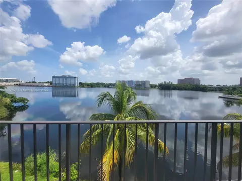5505 NW 7th St #W408, Miami, FL 33126