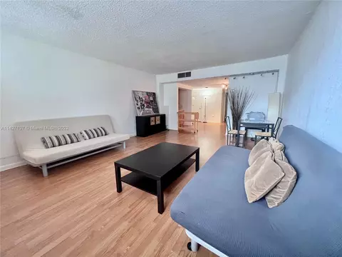 825 Brickell Bay Dr #446, Miami, FL 33131