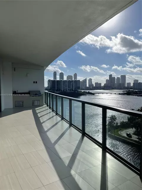 Undisclosed, Aventura, FL 33180