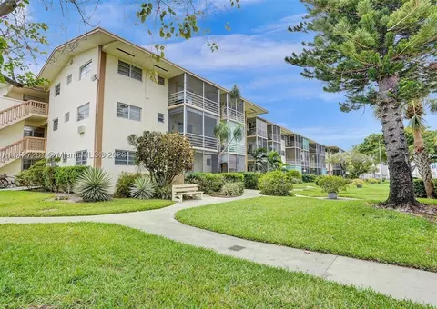 17090 NE 14th Ave #315, North Miami Beach, FL 33162