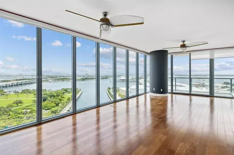 888 Biscayne Blvd #2208, Miami, FL 33132