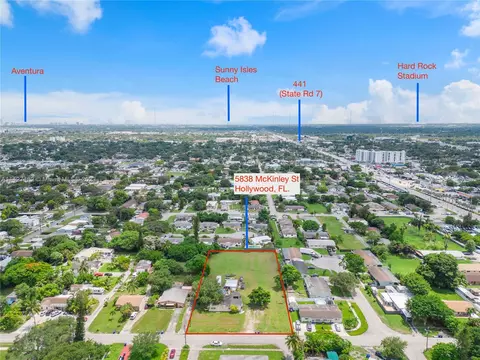 5838 Mckinley St, Hollywood, FL 33021