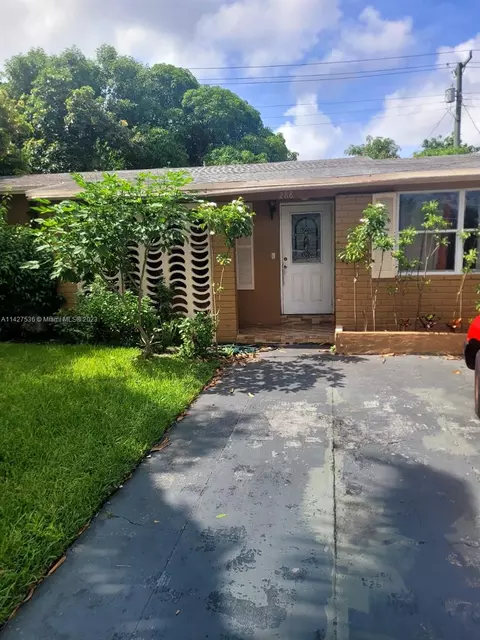 288 NE 47th St, Pompano Beach, FL 33064