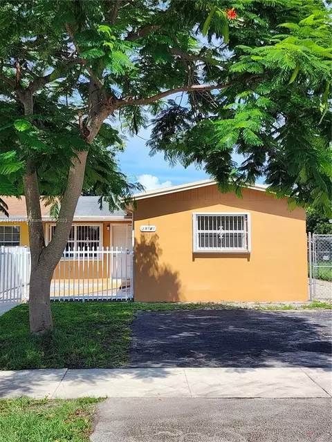 19141 NW 34th Ct, Miami Gardens, FL 33056