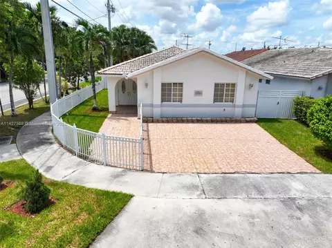 3202 W 77th Pl, Hialeah, FL 33018 photo 24