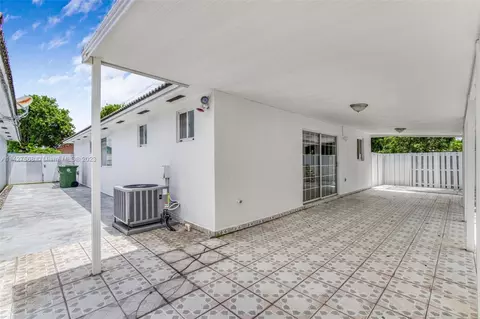 3202 W 77th Pl, Hialeah, FL 33018 photo 21