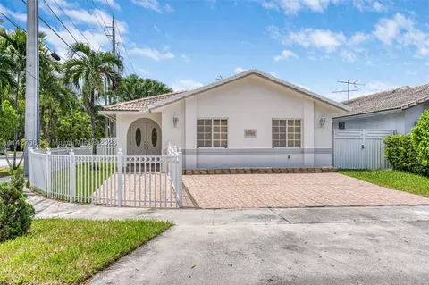 3202 W 77th Pl, Hialeah, FL 33018 photo 1
