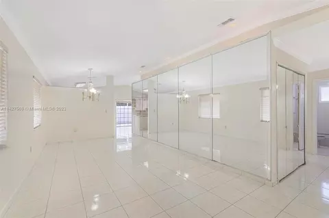 3202 W 77th Pl, Hialeah, FL 33018 photo 3