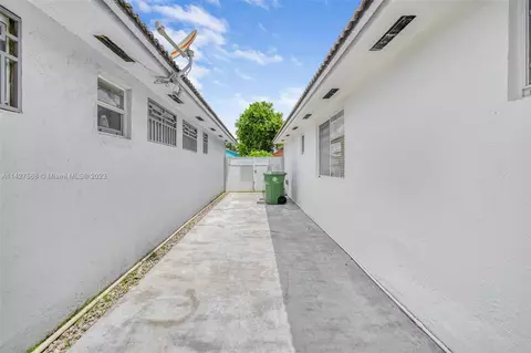 3202 W 77th Pl, Hialeah, FL 33018 photo 22