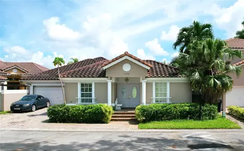 13581 SW 151st Ter, Miami, FL 33186