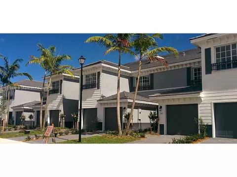 3522 NW 13th St, Lauderhill, FL 33311