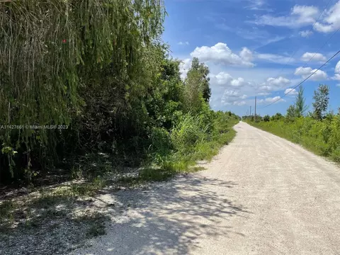 154 SW Nn Sw 213 Ave, Unincorporated Dade County, FL 33187
