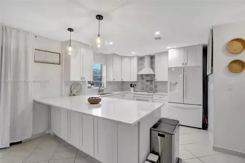 3651 NW 95th Ter #901, Sunrise, FL 33351