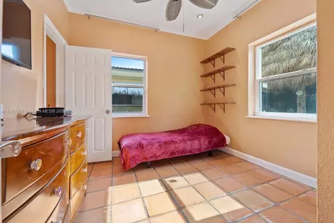8925 Dickens Ave, Surfside, FL 33154 photo 10
