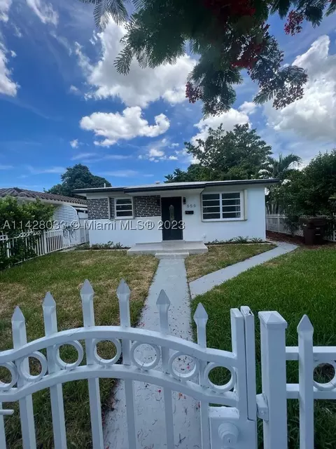 555 E 10th St, Hialeah, FL 33010 photo 1