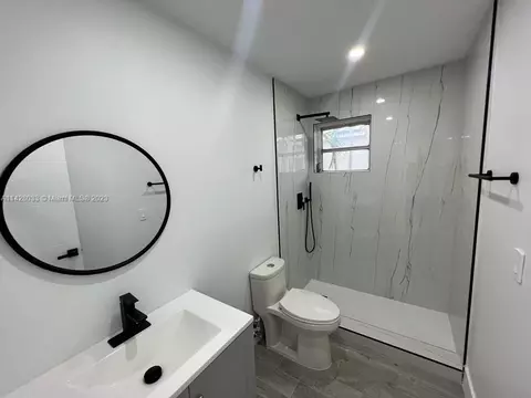 555 E 10th St, Hialeah, FL 33010 photo 24