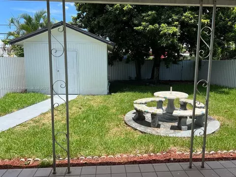555 E 10th St, Hialeah, FL 33010 photo 29