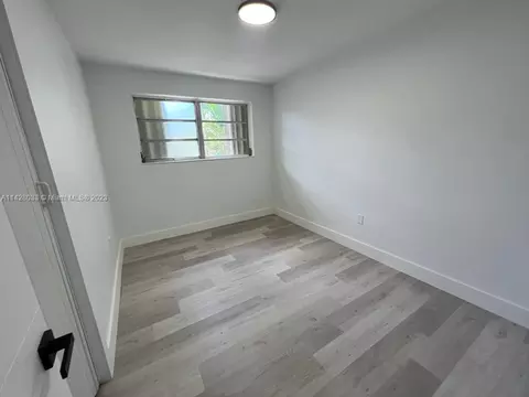 555 E 10th St, Hialeah, FL 33010 photo 15
