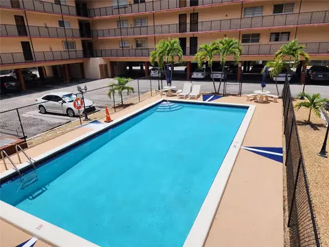 1075 W 68th St #119, Hialeah, FL 33014 photo 11