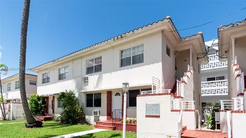 1195 Marseille Dr #5, Miami Beach, FL 33141