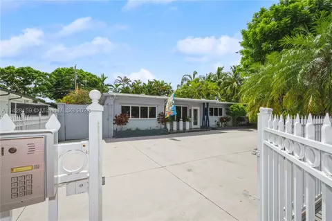 5605 W 13th Ct, Hialeah, FL 33012 photo 1