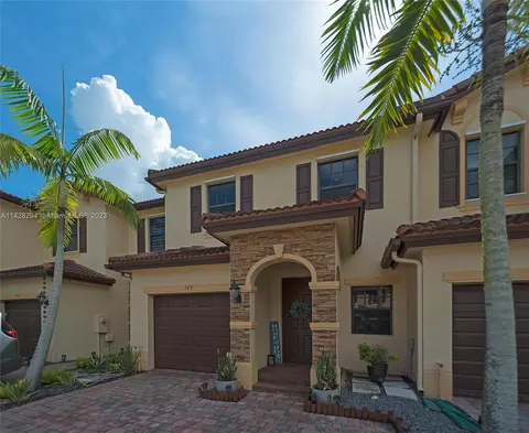 349 NE 37th Ave, Homestead, FL 33033