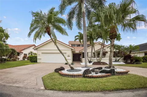8604 NW 77th St, Tamarac, FL 33321