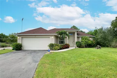 2411 54 Ave NE, Naples, FL 34120