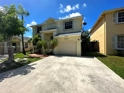 11734 SW 99th Ln, Miami, FL 33186
