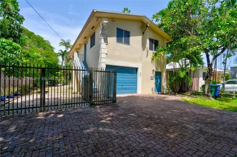 925 NW 7th St Rd, Miami, FL 33136