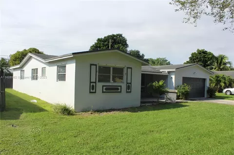 4919 SW 90th Ave, Cooper City, FL 33328